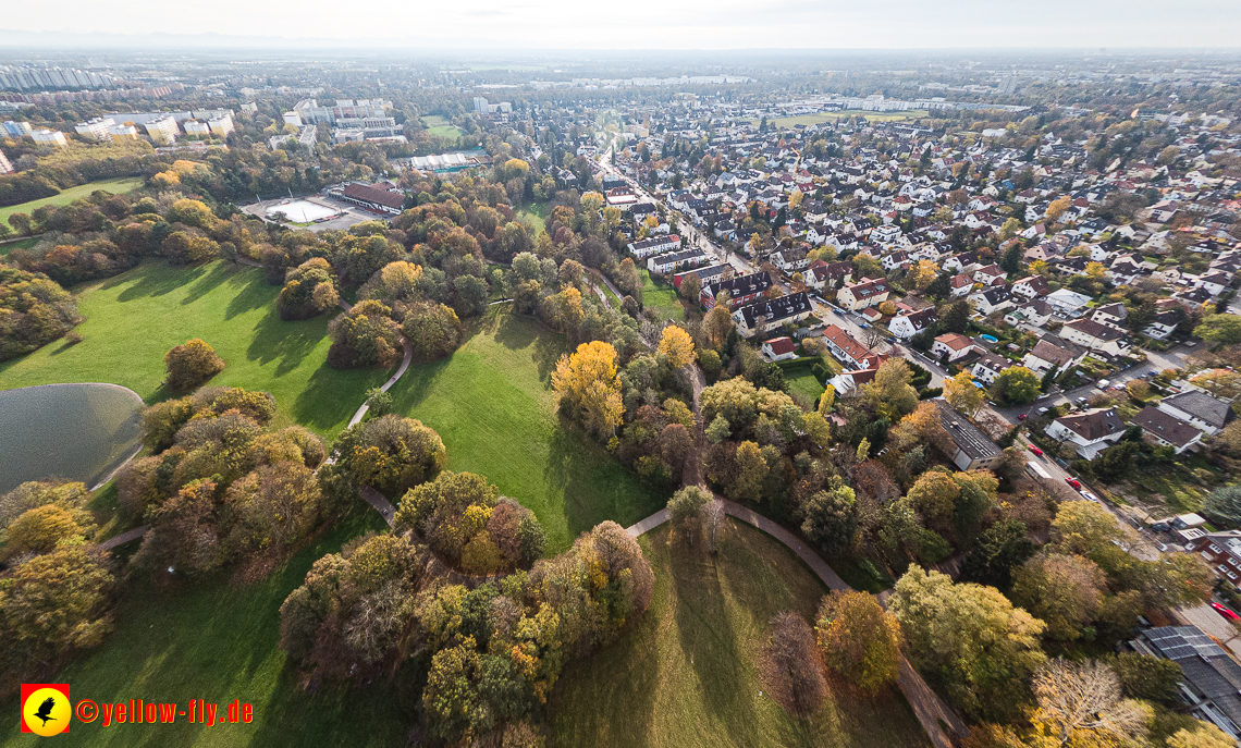 03.11.2022 -  Ostparksee mit Umgebung in Neuperlach